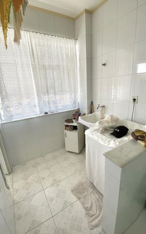 Apartamento à venda com 90m², 3 quartos e 1 vaga Apartamento à venda com 90m², 3 quartos e 1 vagaÁrea de serviço