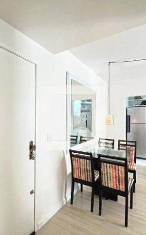 Apartamento à venda com 42m², 1 quarto e 1 vaga Apartamento à venda com 42m², 1 quarto e 1 vagaSala