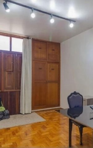 Casa para alugar com 322m², 5 quartos e 4 vagas Casa para alugar com 322m², 5 quartos e 4 vagasSala