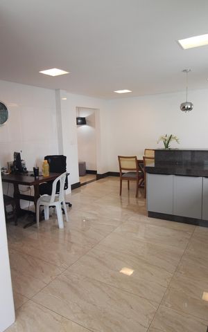 Casa para alugar com 322m², 4 quartos e 4 vagasCozinha