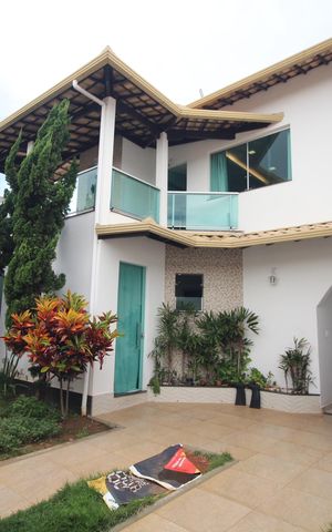 Casa para alugar com 322m², 4 quartos e 4 vagasQuintal