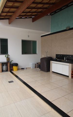 Casa para alugar com 322m², 4 quartos e 4 vagasÁrea de Serviço