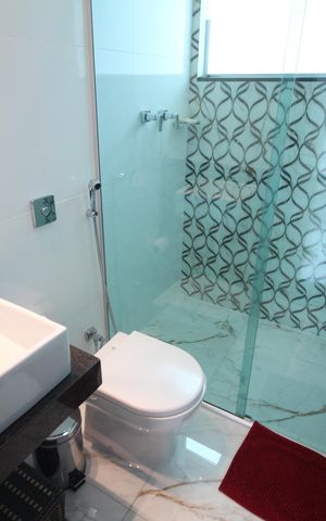 Casa para alugar com 322m², 4 quartos e 4 vagasBanheiro 1