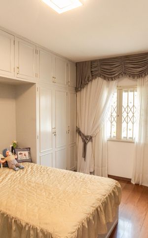 Casa à venda com 385m², 4 quartos e 5 vagas Casa à venda com 385m², 4 quartos e 5 vagasSuíte 1