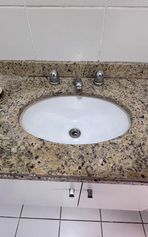 Apartamento à venda com 60m², 3 quartos e 1 vaga Apartamento à venda com 60m², 3 quartos e 1 vagaBanheiro Social