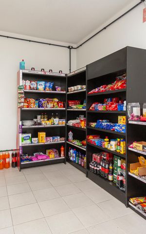 Apartamento à venda com 60m², 3 quartos e 1 vagaMercado 24h
