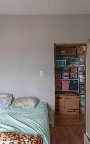 Casa à venda com 230m², 4 quartos e 4 vagas Casa à venda com 230m², 4 quartos e 4 vagasQuarto 2