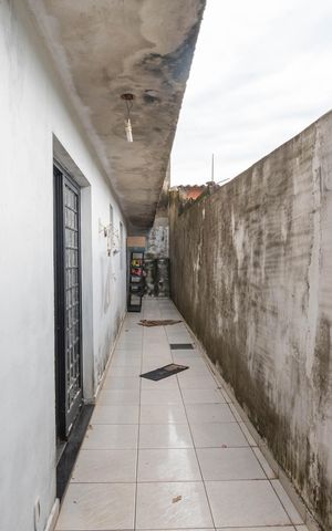 Casa à venda com 230m², 4 quartos e 4 vagas Casa à venda com 230m², 4 quartos e 4 vagasEdícula