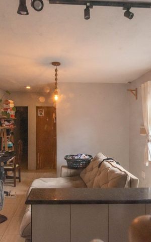 Casa à venda com 230m², 4 quartos e 4 vagas Casa à venda com 230m², 4 quartos e 4 vagasEdícula