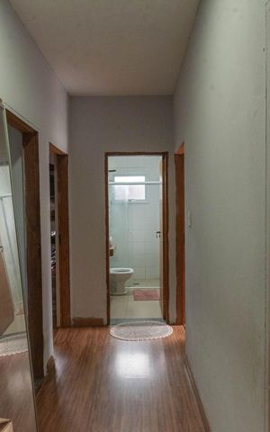 Casa à venda com 230m², 4 quartos e 4 vagas Casa à venda com 230m², 4 quartos e 4 vagasCorredor