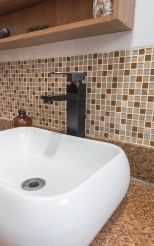 Casa à venda com 230m², 4 quartos e 4 vagas Casa à venda com 230m², 4 quartos e 4 vagasBanheiro