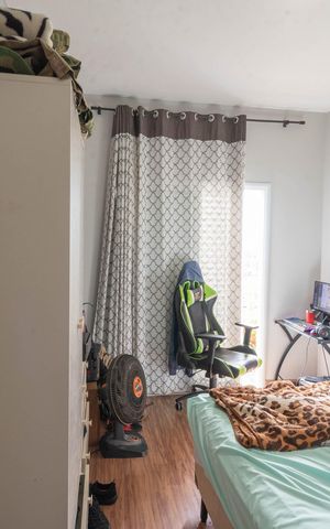 Casa à venda com 230m², 4 quartos e 4 vagas Casa à venda com 230m², 4 quartos e 4 vagasQuarto 2