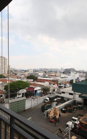Apartamento à venda com 55m², 3 quartos e 1 vaga Apartamento à venda com 55m², 3 quartos e 1 vagaVaranda