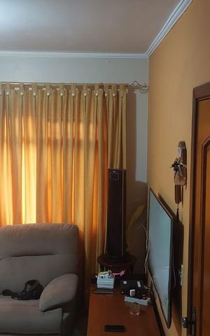 Casa à venda com 150m², 3 quartos e 4 vagas Casa à venda com 150m², 3 quartos e 4 vagasSala