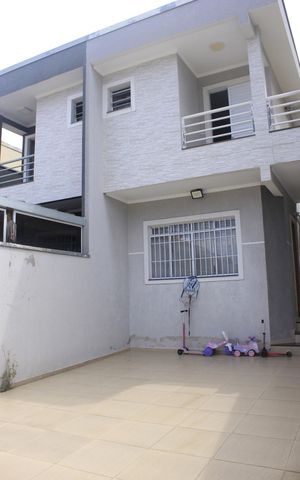Casa à venda com 125m², 3 quartos e 4 vagasGaragem 