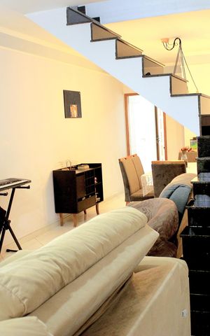 Casa à venda com 125m², 3 quartos e 4 vagasSala 