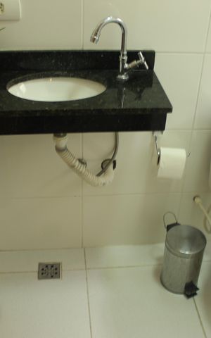 Casa à venda com 125m², 3 quartos e 4 vagasBanheiro da Suíte 2