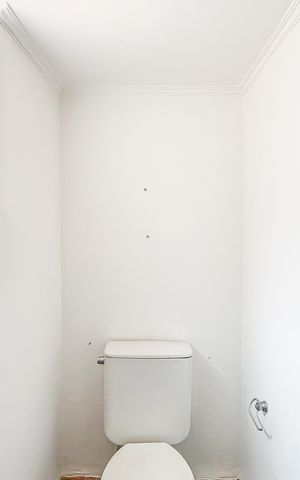 Casa para alugar com 330m², 4 quartos e 8 vagas Casa para alugar com 330m², 4 quartos e 8 vagasLavabo