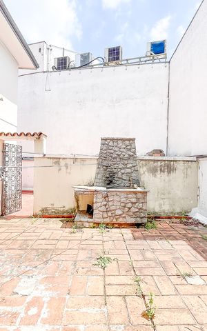 Casa para alugar com 330m², 4 quartos e 8 vagas Casa para alugar com 330m², 4 quartos e 8 vagasÁrea externa