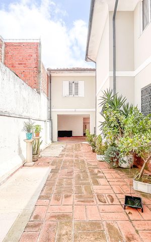 Casa para alugar com 330m², 4 quartos e 8 vagas Casa para alugar com 330m², 4 quartos e 8 vagasÁrea externa