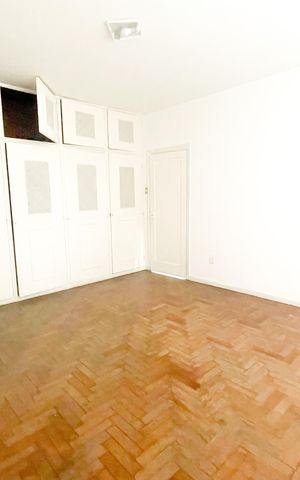 Casa para alugar com 330m², 4 quartos e 8 vagas Casa para alugar com 330m², 4 quartos e 8 vagasQuarto 4