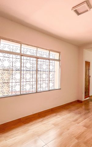 Casa para alugar com 330m², 4 quartos e 8 vagas Casa para alugar com 330m², 4 quartos e 8 vagasCozinha