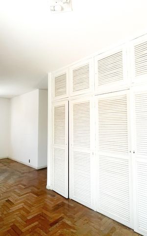 Casa para alugar com 330m², 4 quartos e 8 vagas Casa para alugar com 330m², 4 quartos e 8 vagasQuarto 1