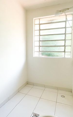 Casa para alugar com 330m², 4 quartos e 8 vagas Casa para alugar com 330m², 4 quartos e 8 vagasBanheiro 1