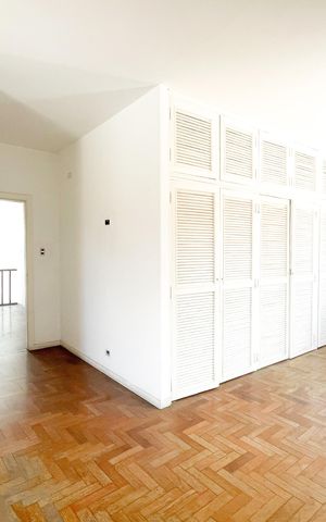 Casa para alugar com 330m², 4 quartos e 8 vagas Casa para alugar com 330m², 4 quartos e 8 vagasQuarto 1