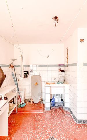 Casa para alugar com 330m², 4 quartos e 8 vagas Casa para alugar com 330m², 4 quartos e 8 vagasÁrea de Serviço