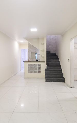 Casa para alugar com 300m², 4 quartos e 4 vagasSala 
