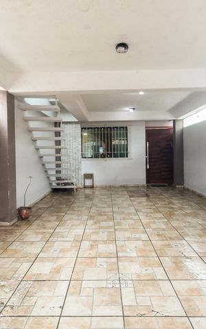 Casa para alugar com 300m², 4 quartos e 4 vagasGaragem 