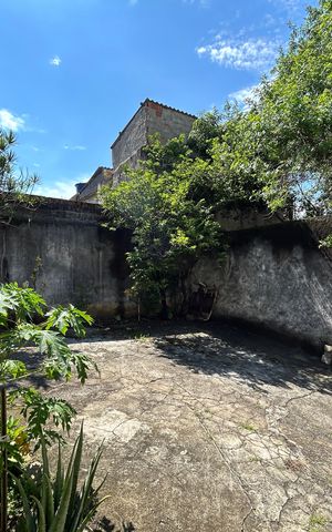 Casa à venda com 121m², 2 quartos e 1 vagaQuintal