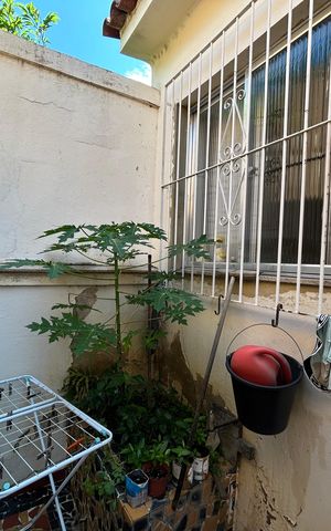 Casa à venda com 121m², 2 quartos e 1 vagaÁrea externa