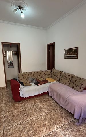 Casa à venda com 121m², 2 quartos e 1 vagaSala