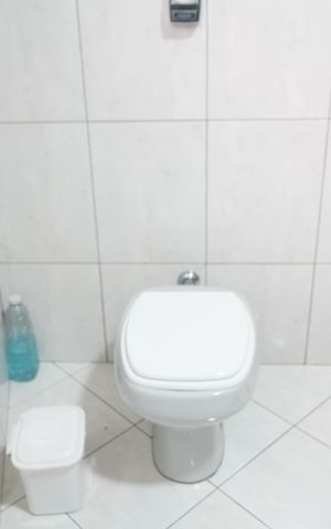 Casa à venda com 227m², 3 quartos e 5 vagasBanheiro
