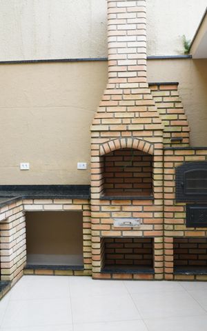 Casa à venda com 227m², 3 quartos e 5 vagasChurrasqueira