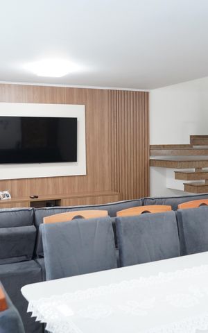 Casa à venda com 227m², 3 quartos e 5 vagasSala