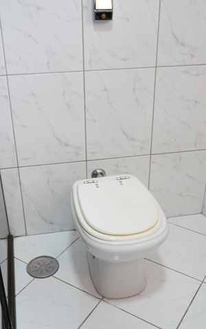 Casa à venda com 227m², 3 quartos e 5 vagasBanheiro da Suíte