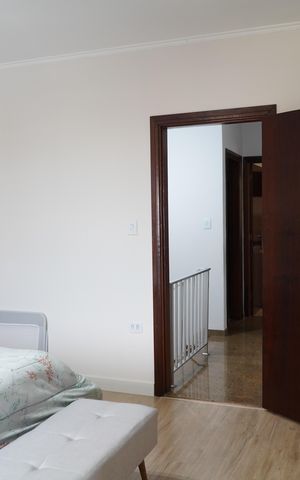 Casa à venda com 227m², 3 quartos e 5 vagasSuite