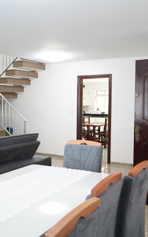 Casa à venda com 227m², 3 quartos e 5 vagasSala