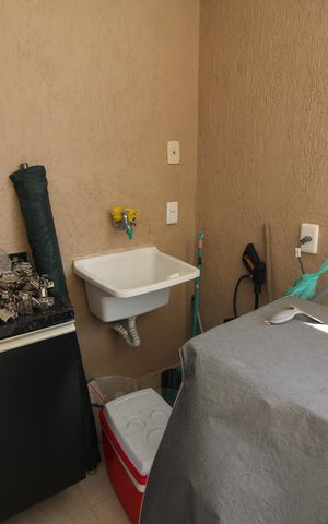 Casa de condomínio para alugar com 120m², 2 quartos e 1 vagaÁrea de Serviço