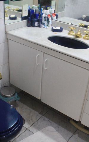 Apartamento à venda com 240m², 3 quartos e 4 vagasBanheiro 1