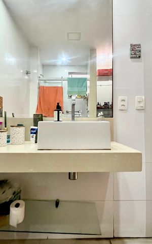 Apartamento à venda com 66m², 2 quartos e sem vaga Apartamento à venda com 66m², 2 quartos e sem vagaBanheiro