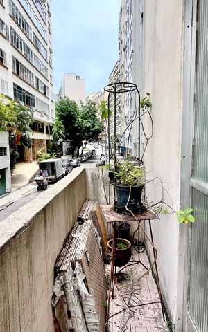 Apartamento à venda com 66m², 2 quartos e sem vaga Apartamento à venda com 66m², 2 quartos e sem vagaVaranda quarto 2