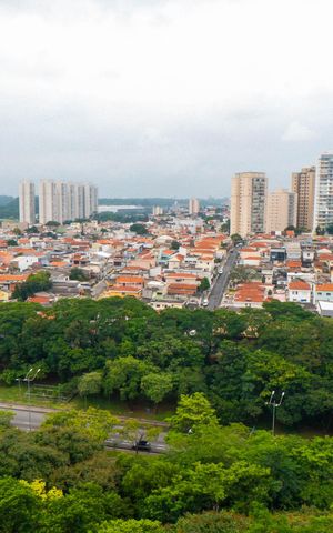 Apartamento para alugar com 202m², 2 quartos e 3 vagas Apartamento para alugar com 202m², 2 quartos e 3 vagasVista da Sacada da Suite