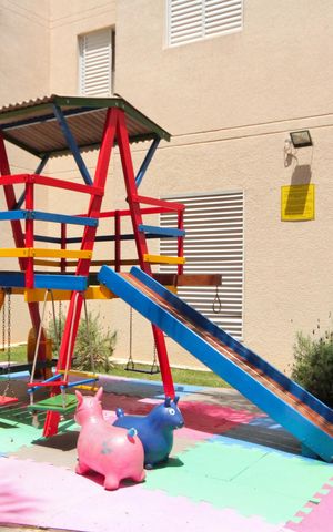 Apartamento à venda com 49m², 2 quartos e 1 vaga Apartamento à venda com 49m², 2 quartos e 1 vagaÁrea comum - Playground