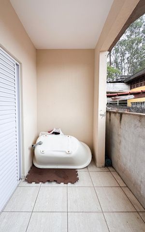 Casa à venda com 250m², 4 quartos e 3 vagas Casa à venda com 250m², 4 quartos e 3 vagasSacada da Suíte - Casa 2