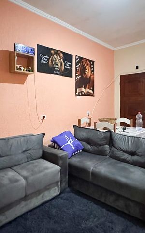 Casa à venda com 250m², 4 quartos e 3 vagas Casa à venda com 250m², 4 quartos e 3 vagasSala - Casa 2