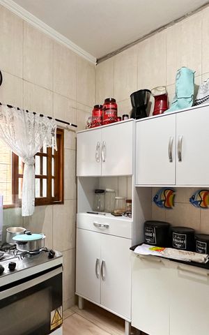 Casa à venda com 250m², 4 quartos e 3 vagas Casa à venda com 250m², 4 quartos e 3 vagasCozinha - Casa 2